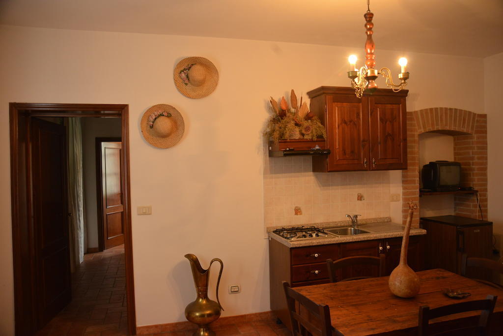 Agriturismo Antica Riserva Кастільйоне-дель-Лаго Номер фото
